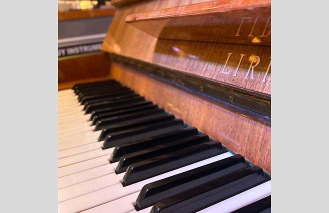 Lirika Mahogany Upright Piano, Used Trade Price Bargain (SN:249208) - Image 8